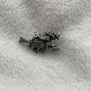 Witch pin